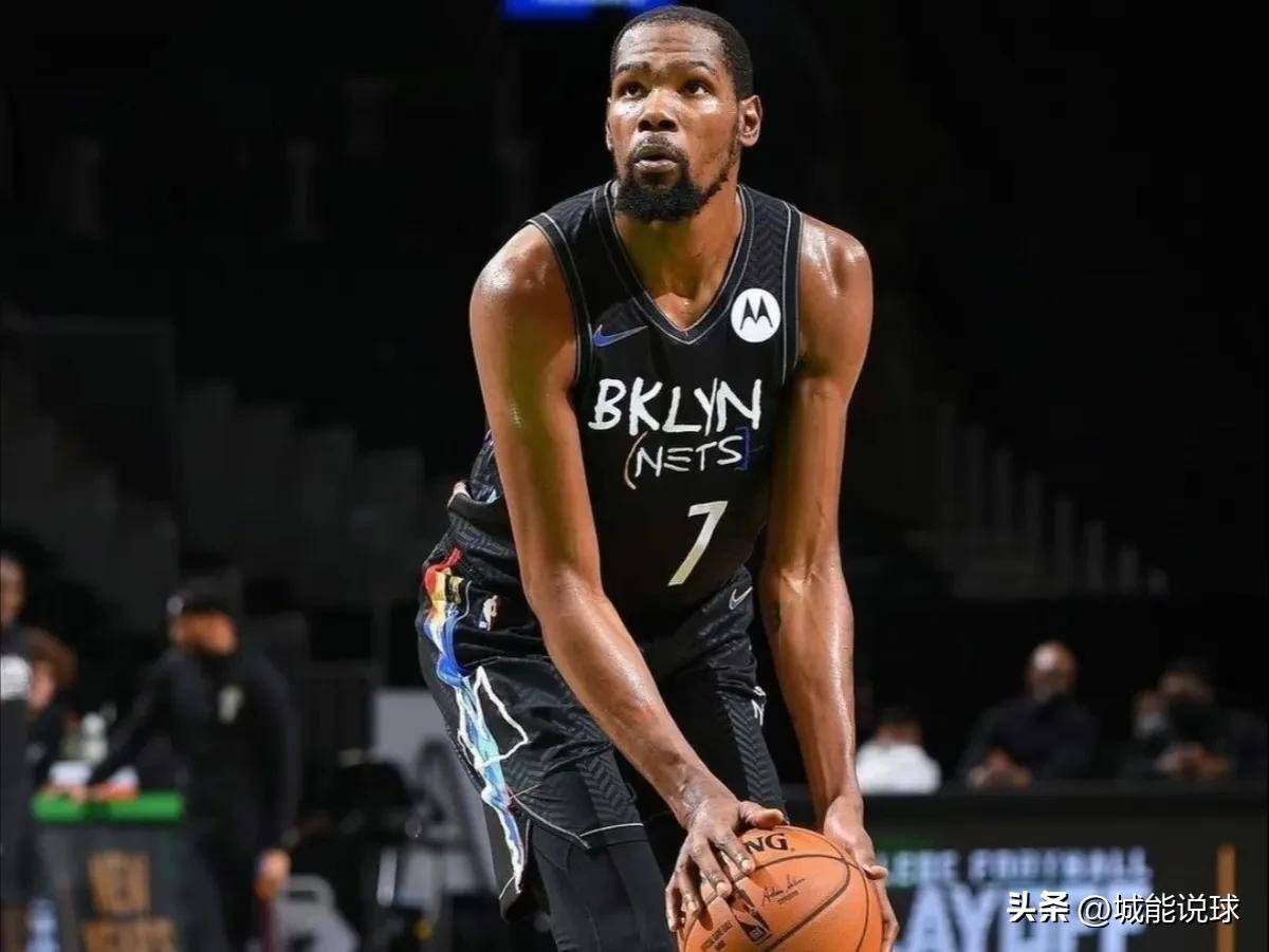 乐鱼棋牌关于杜兰特连续十场比赛得分超过挺进下一轮，篮网挑战极限！的信息