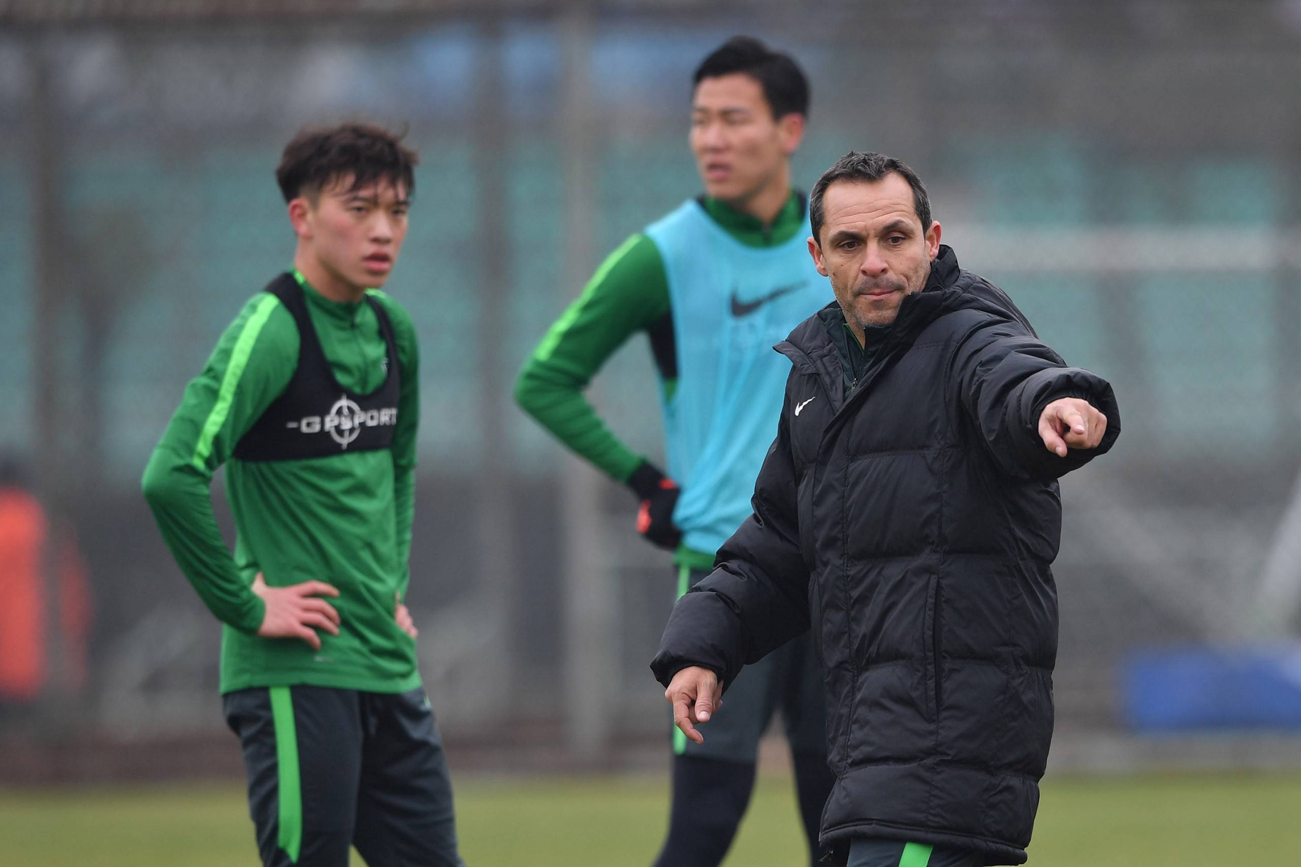 乐鱼电竞关于集结日体能课后，费城76人主帅复盘备战西甲，目标明确，赛程密集仍需轮换的信息